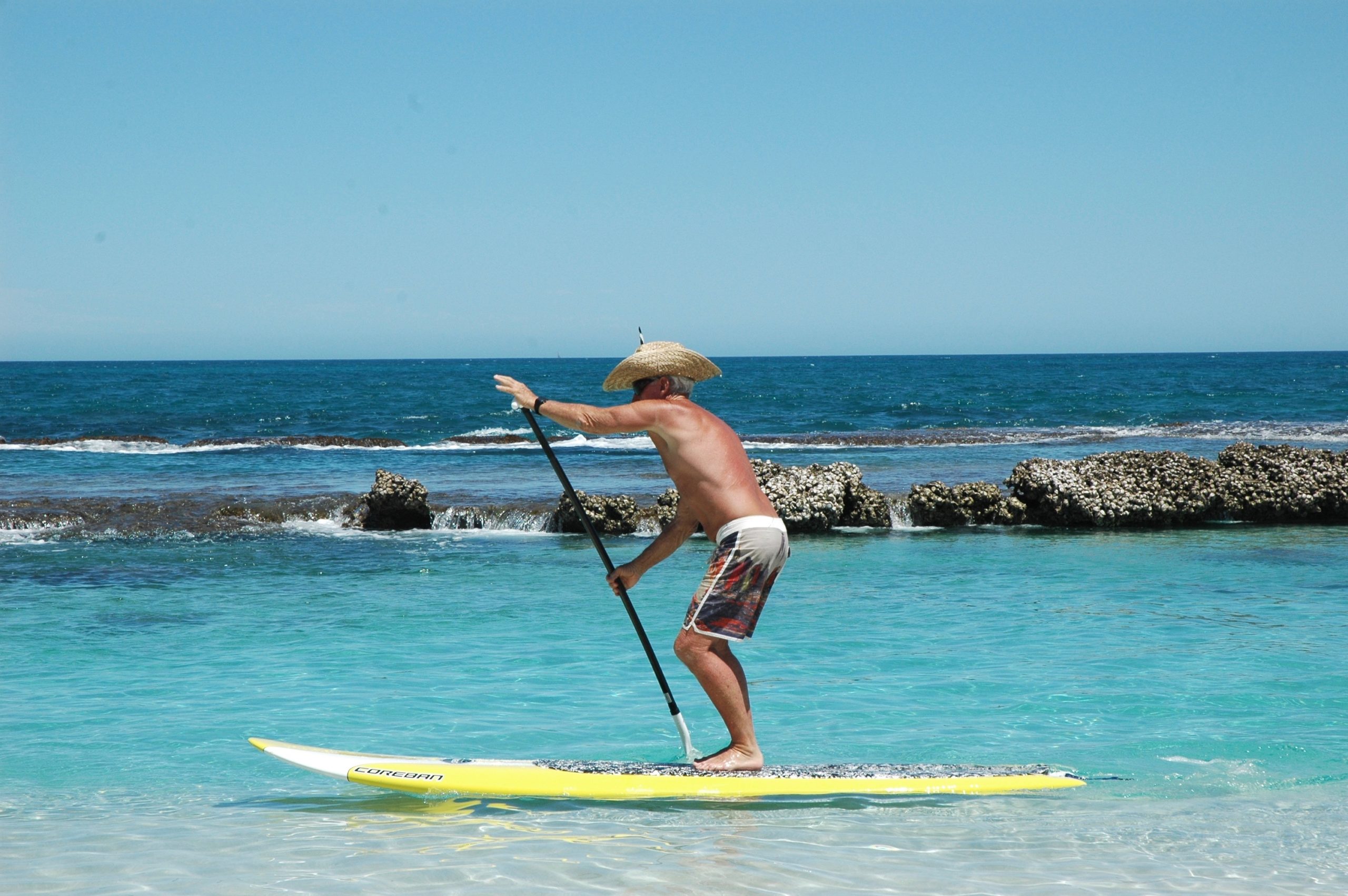 standup-paddle-boarding-2404330